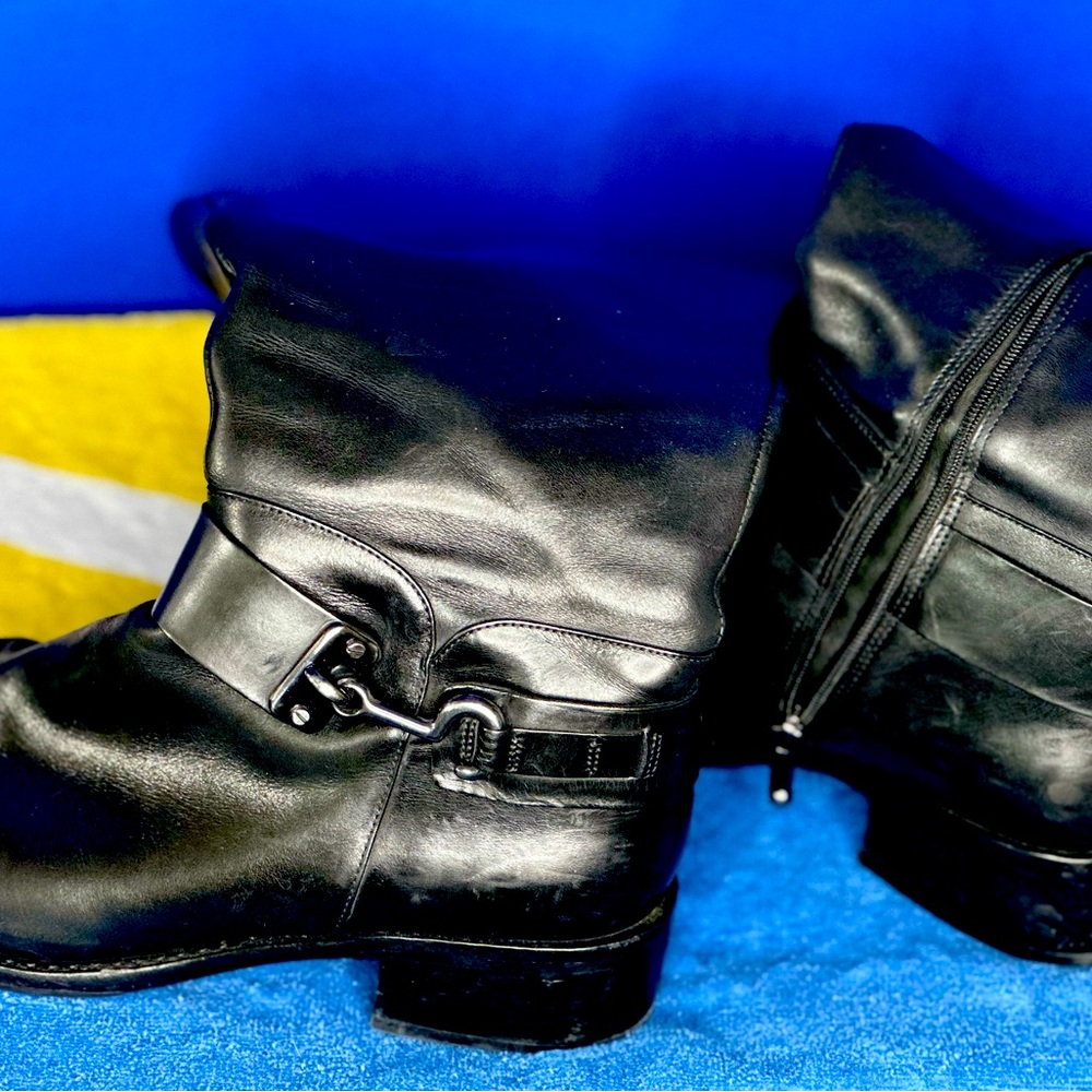 Black riding boots in great condition.